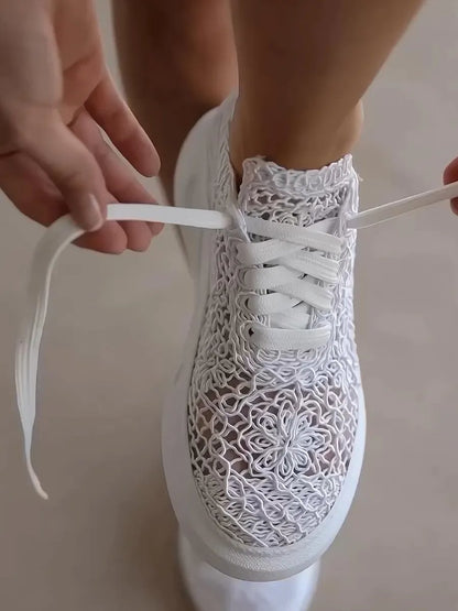Women's woven Pattern Hollow Shoes