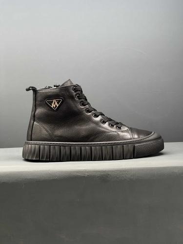 Leather Sneakers With Fleece Lining